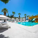 لابراندا تي إم تي 5* بودروم